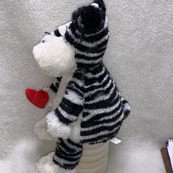 Hallmark Cat Animation Plush Leonardo the Talking Valentine 12" works - Picture 5 of 13